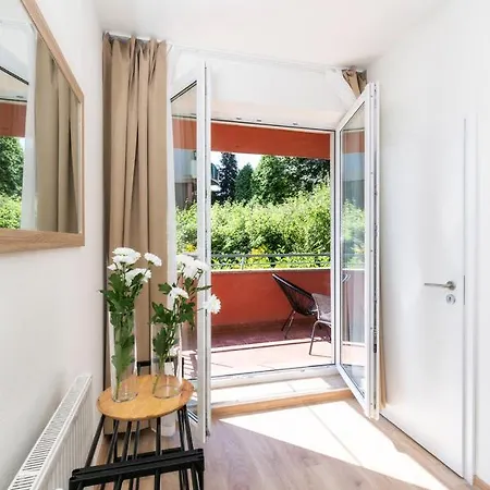 Alure Residences 2 & 24h Self Check-in, Parking In The Garage In The Building Included, New Building, Terrace, Location With A Forest Park With A Lake, Children's Playground Banska Bystrica