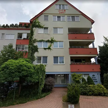 Alure Residences 2 & 24h Self Check-in, Parking In The Garage In The Building Included, New Building, Terrace, Location With A Forest Park With A Lake, Children's Playground Apartment Banska Bystrica
